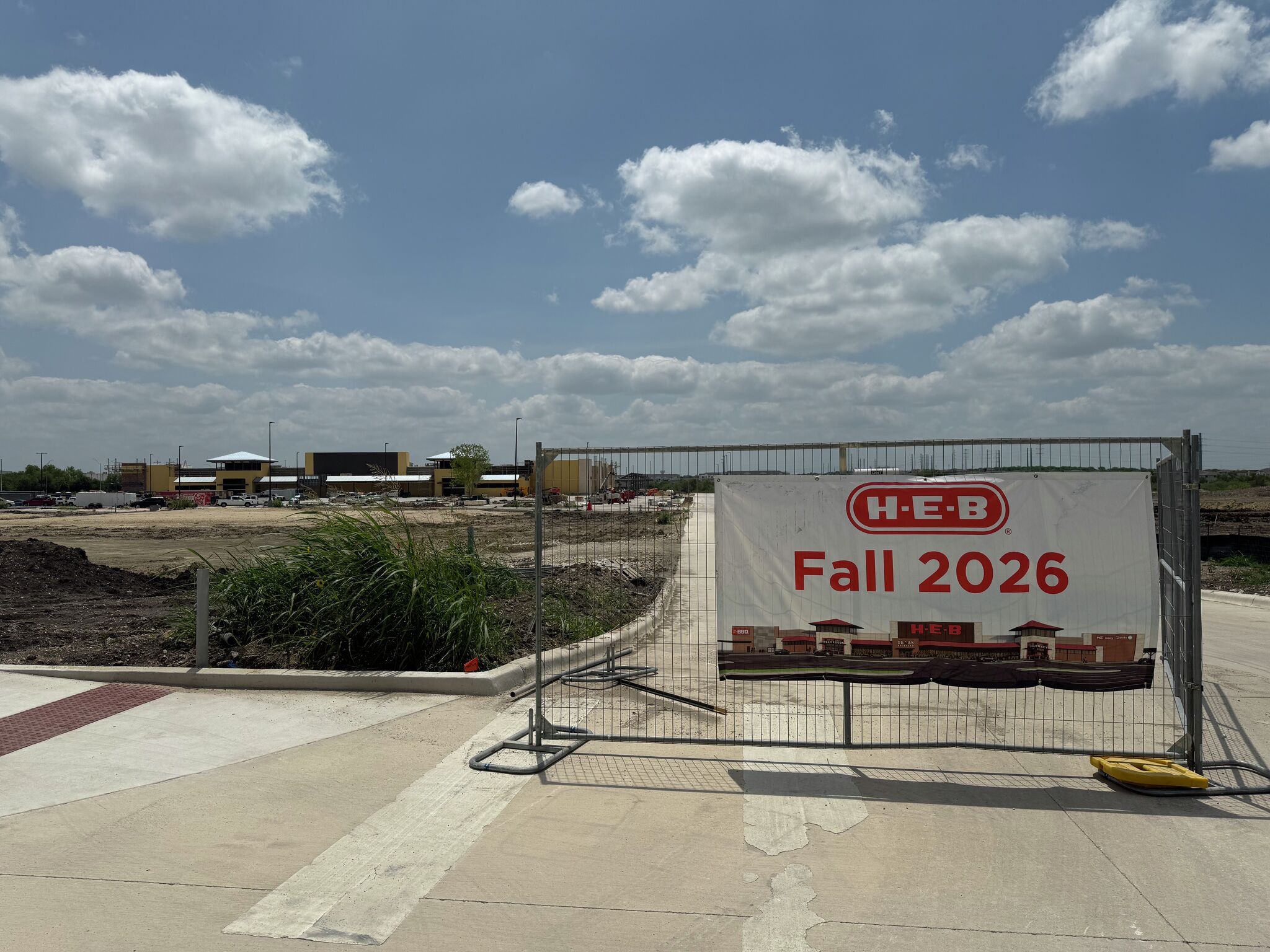 H-E-B prepares to open newest Texas superstore