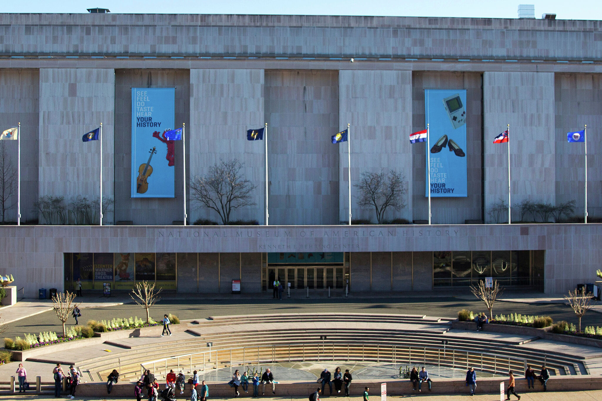 Kommentar: Mit seinen Angriffen auf das Smithsonian versucht Trump ...