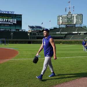Dodgers and Red Sox Go All-In at MLB Trade Deadline While Others Hesitate