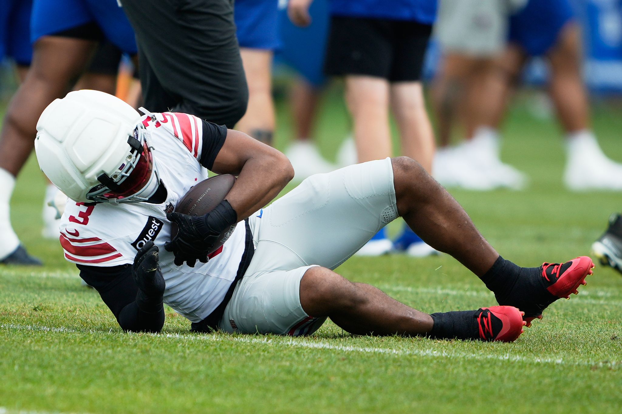 Giants' Abdul Carter sets the goal of being the NFL Defensive Player of the Year By STEPHEN WHYNO , AP Sports Writer Aug 4, 2026