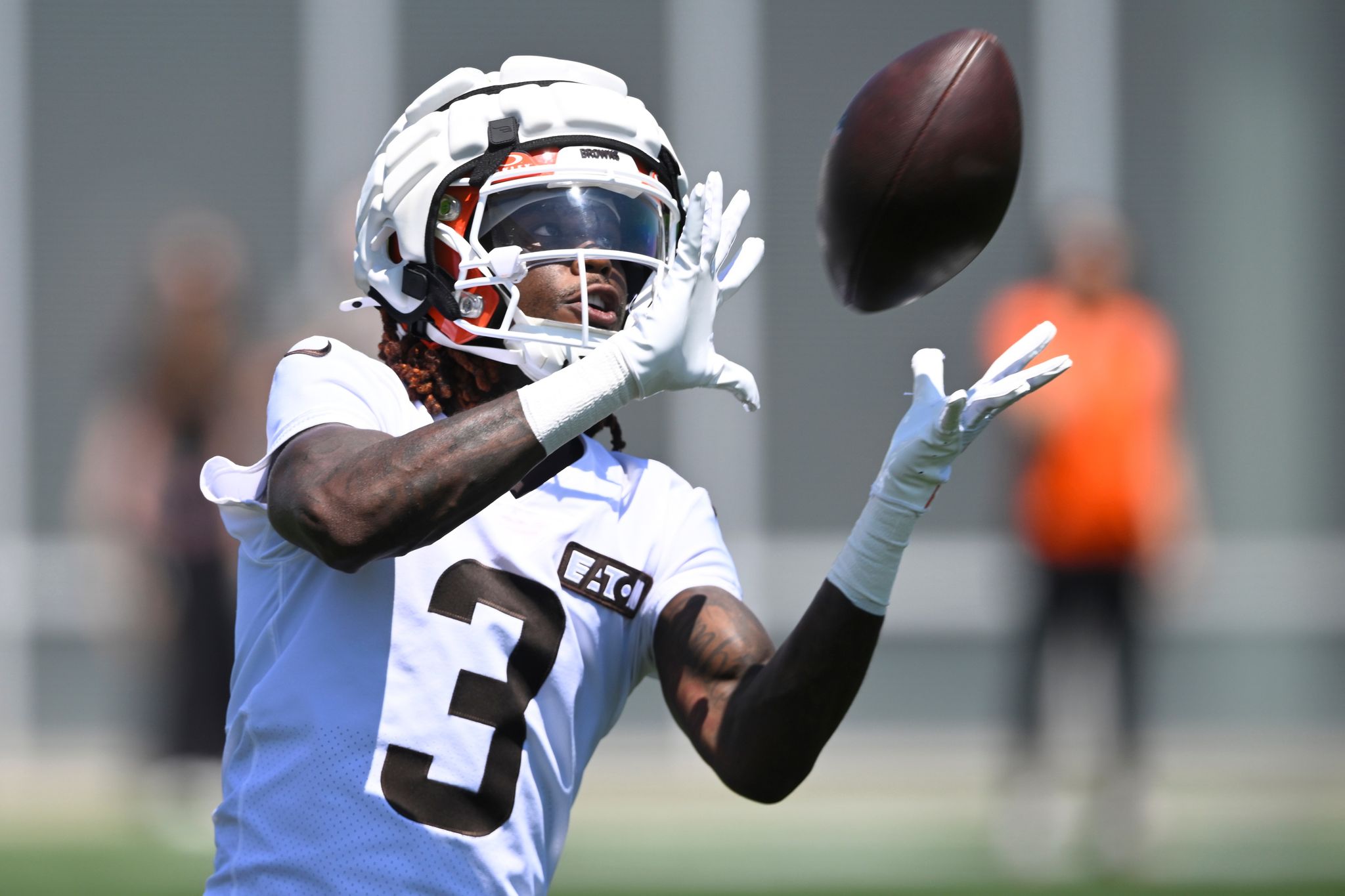 Jerry Jeudy: Viral video holding up 4 fingers was about his daughter, not Browns QB choice