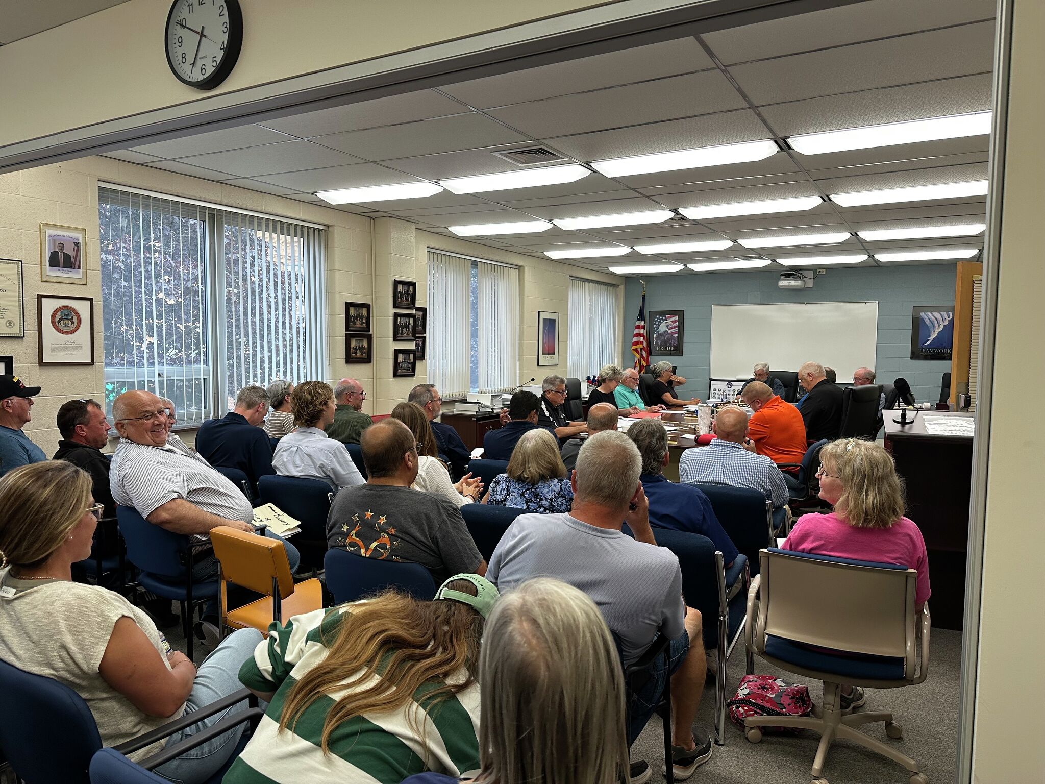 French riot police fire tear gas as more than 250,000 rally nationwide ...
