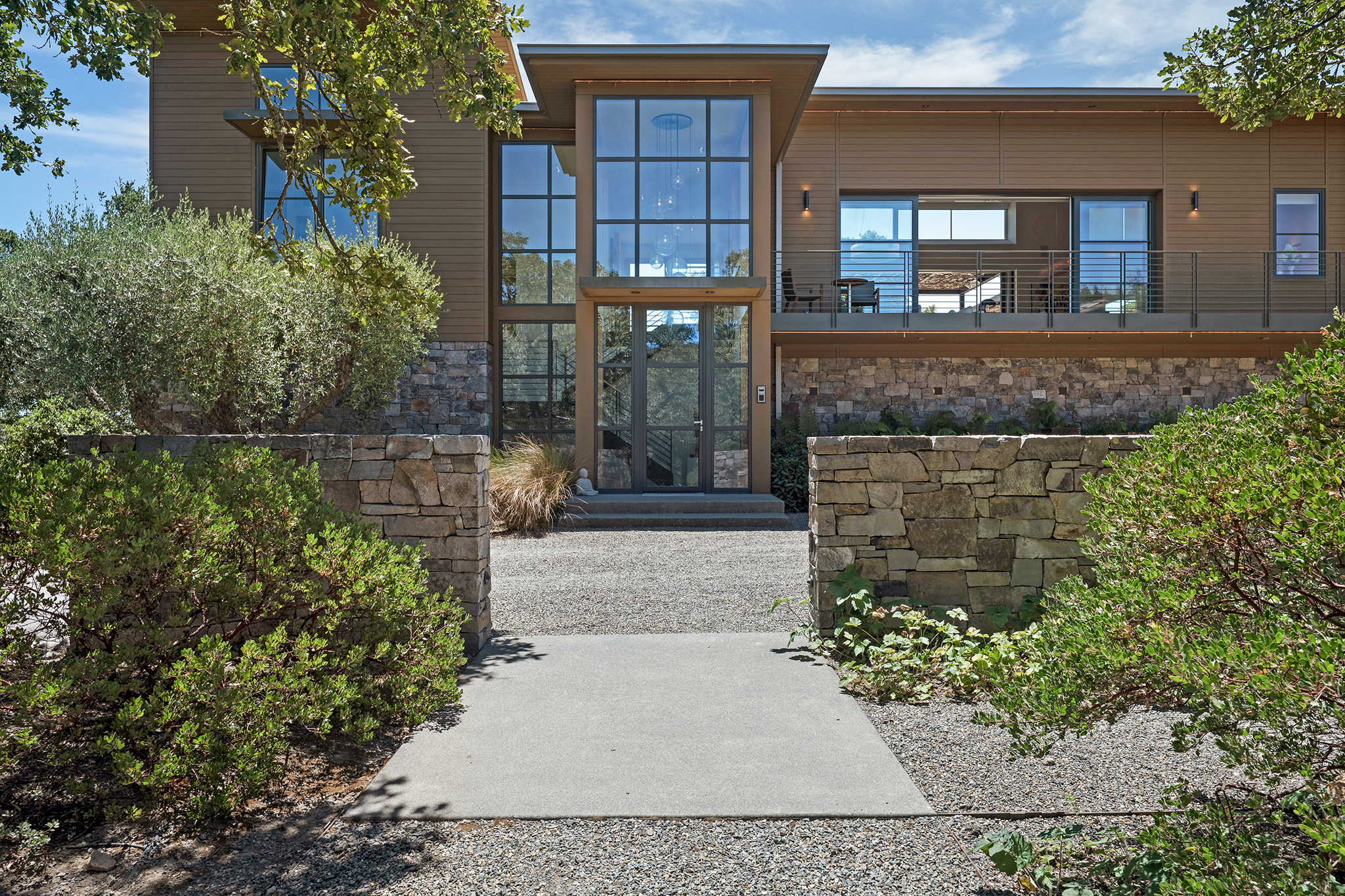 Former Salesforce CFO lists Sonoma retreat for $12.9 million