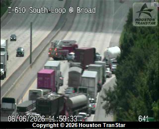 Heavy truck spills material, shuts all eastbound lanes of Houston's I-610 near Broad Street