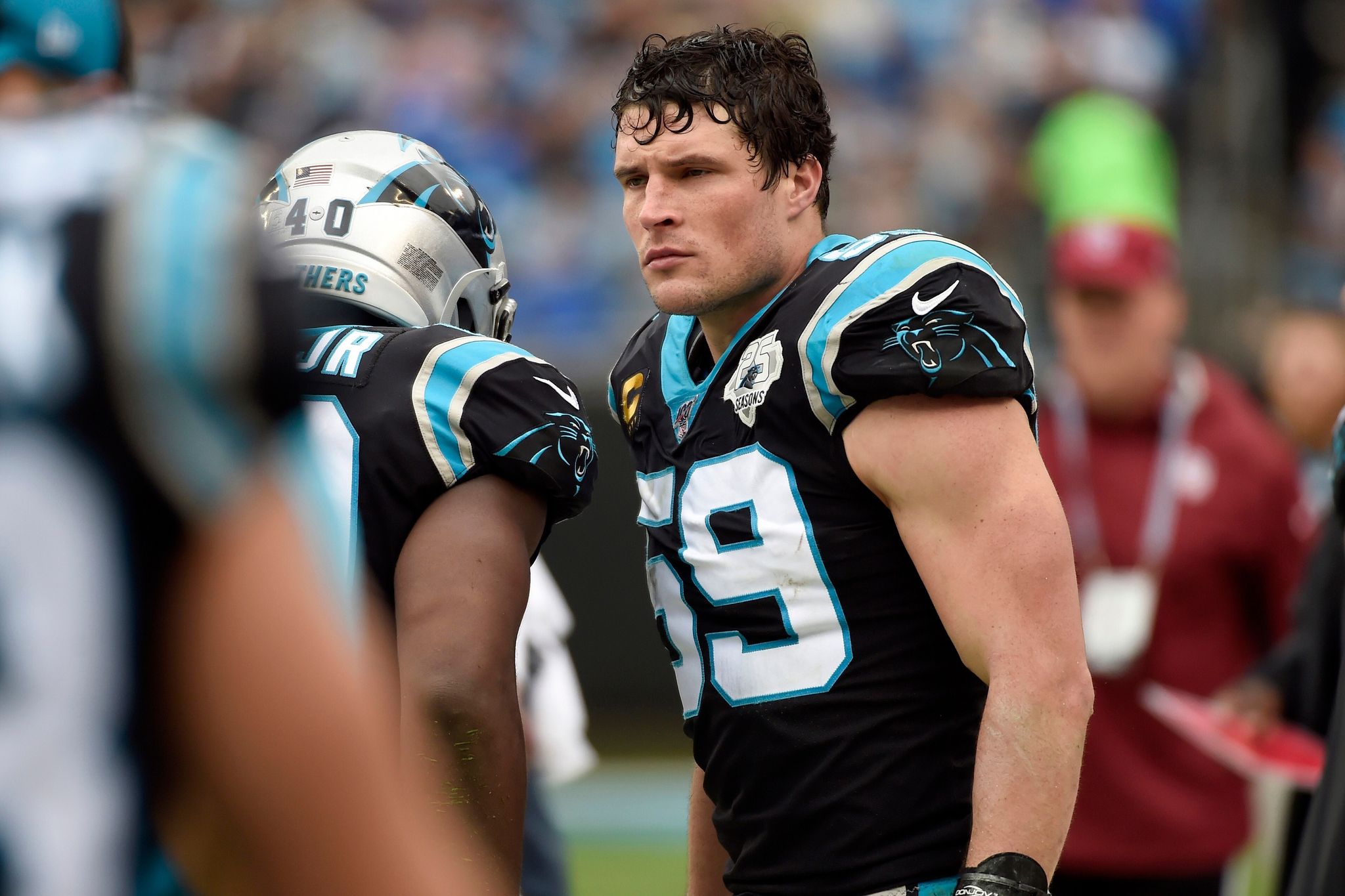 El estudio de video y la preparación de Luke Kuechly forjaron su carrera al Salón de la Fama