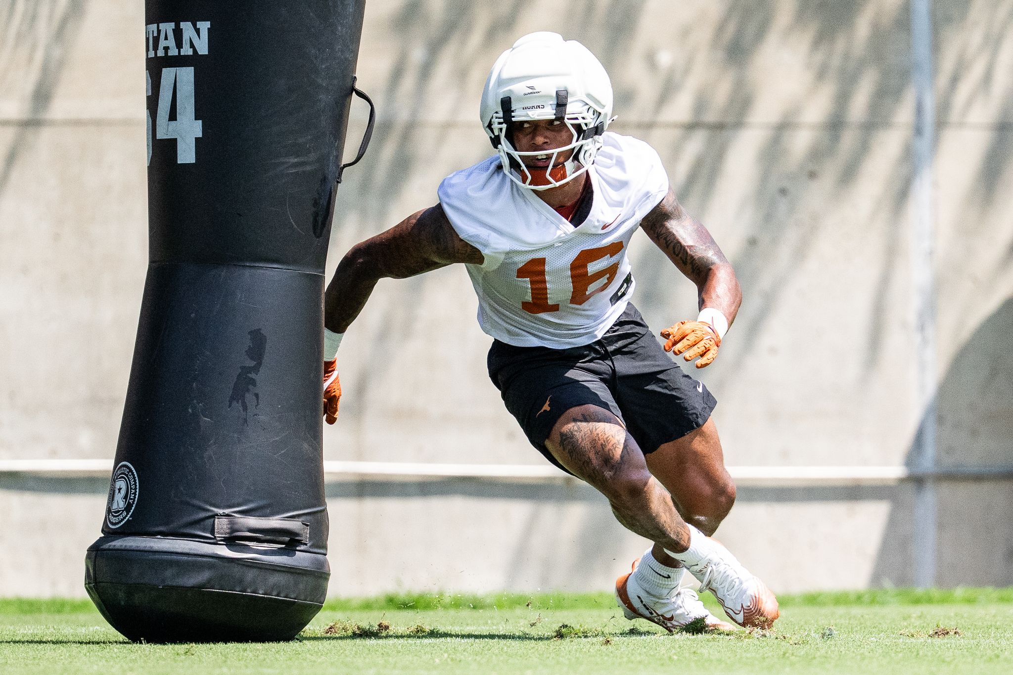 Ty'Anthony Smith is gone. What's next for the Texas Longhorns linebackers?