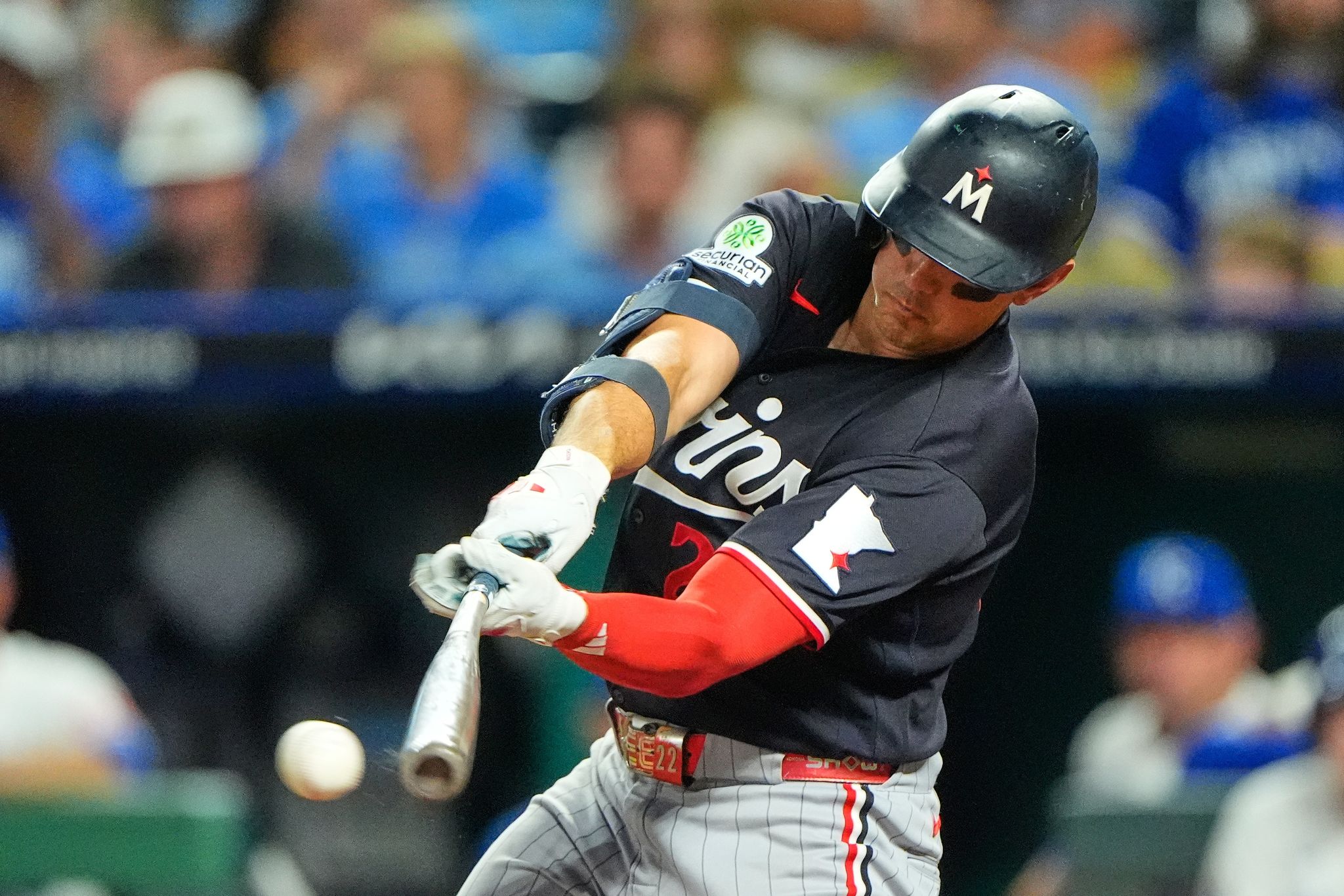 brooks lee two-run single eighth inning minnesota twins vs royals