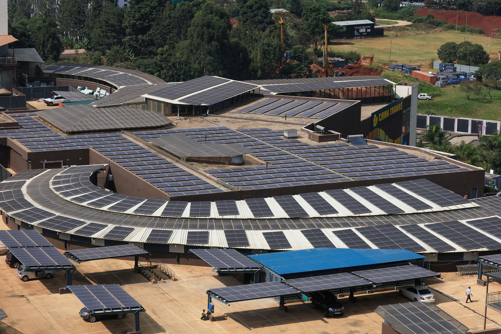 chron.com - Por ALLAN OLINGO y CHAN HO-HIM - &Aacute;frica quiere m&aacute;s energ&iacute;a solar propia para ser autosuficiente, pero la sombra de China persiste