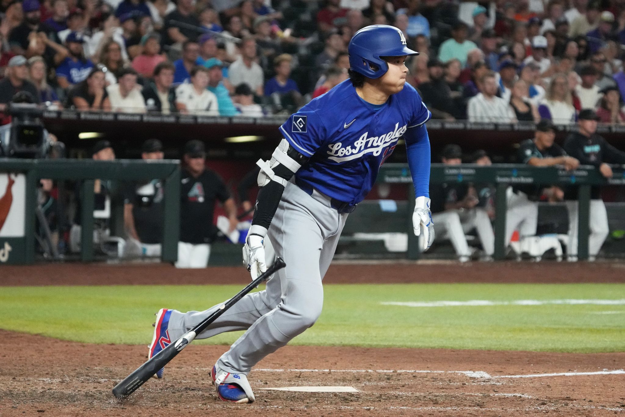 Sencillo impulsor de Ohtani en la 10ma ayuda a que Dodgers corten racha de 7 derrotas By Por DAVID BRANDT Aug 9, 2026