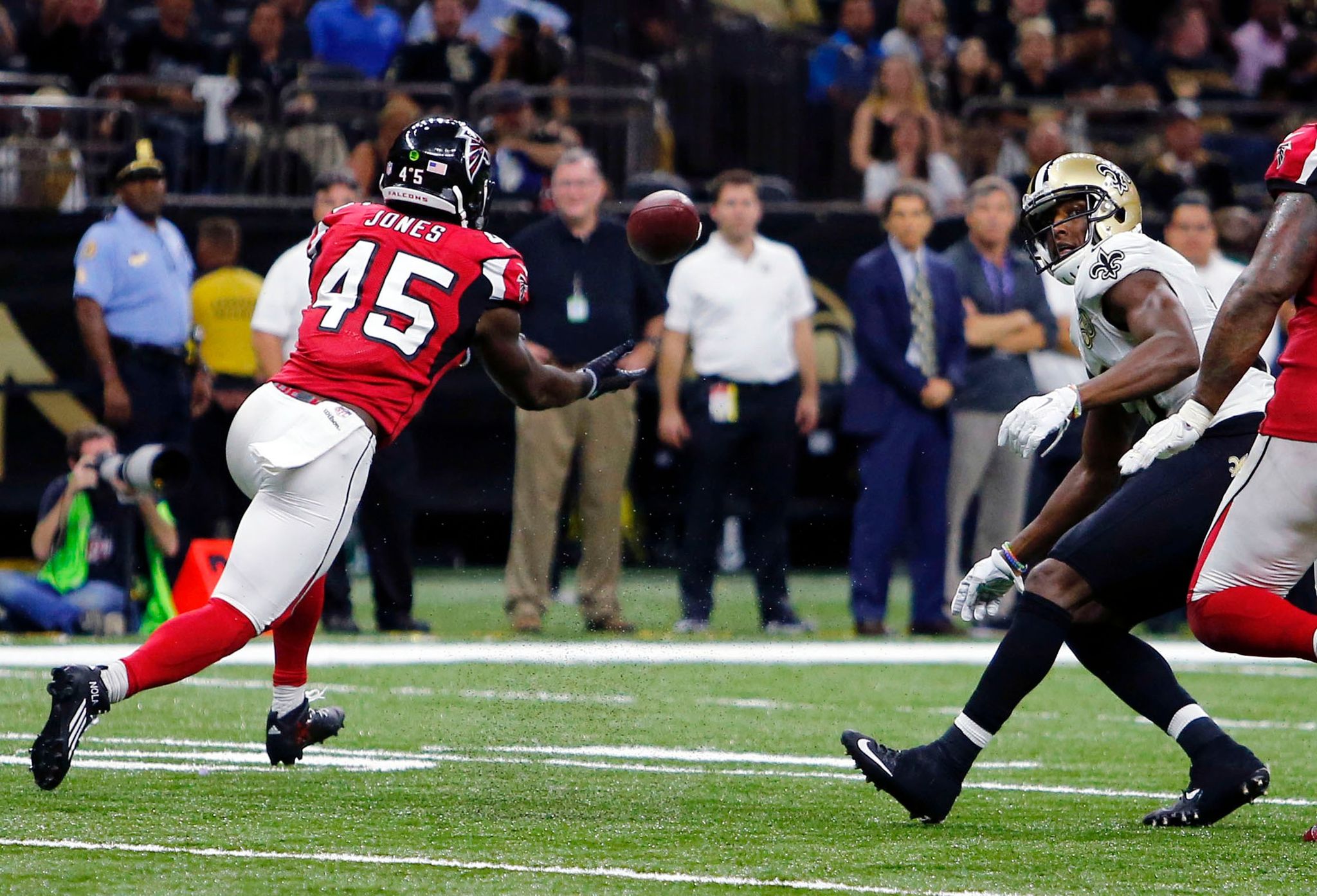 Ex-Falcons star and New Orleans native Deion Jones anticipates a heady homecoming with the Saints By BRETT MARTEL , AP Sports Writer Aug 10, 2026