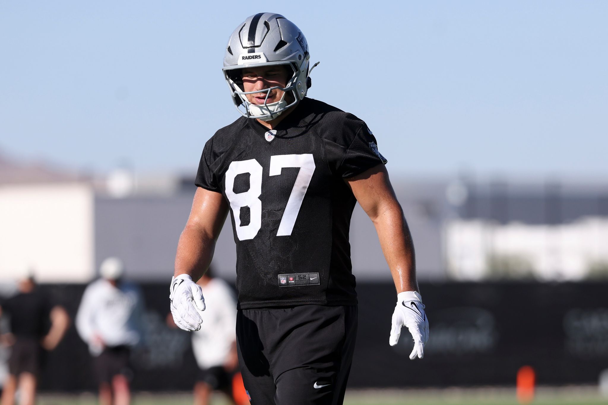 Brock Bowers returns to form at Raiders camp as Michael Mayer shows progress By MARK ANDERSON , AP Sports Writer Aug 10, 2026