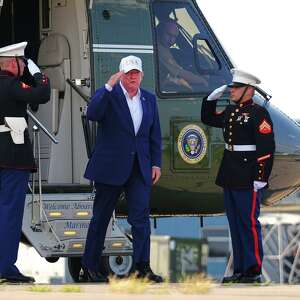 Mientras Trump Media elimina algunos negocios, redobla su apuesta por Truth Social y el presidente