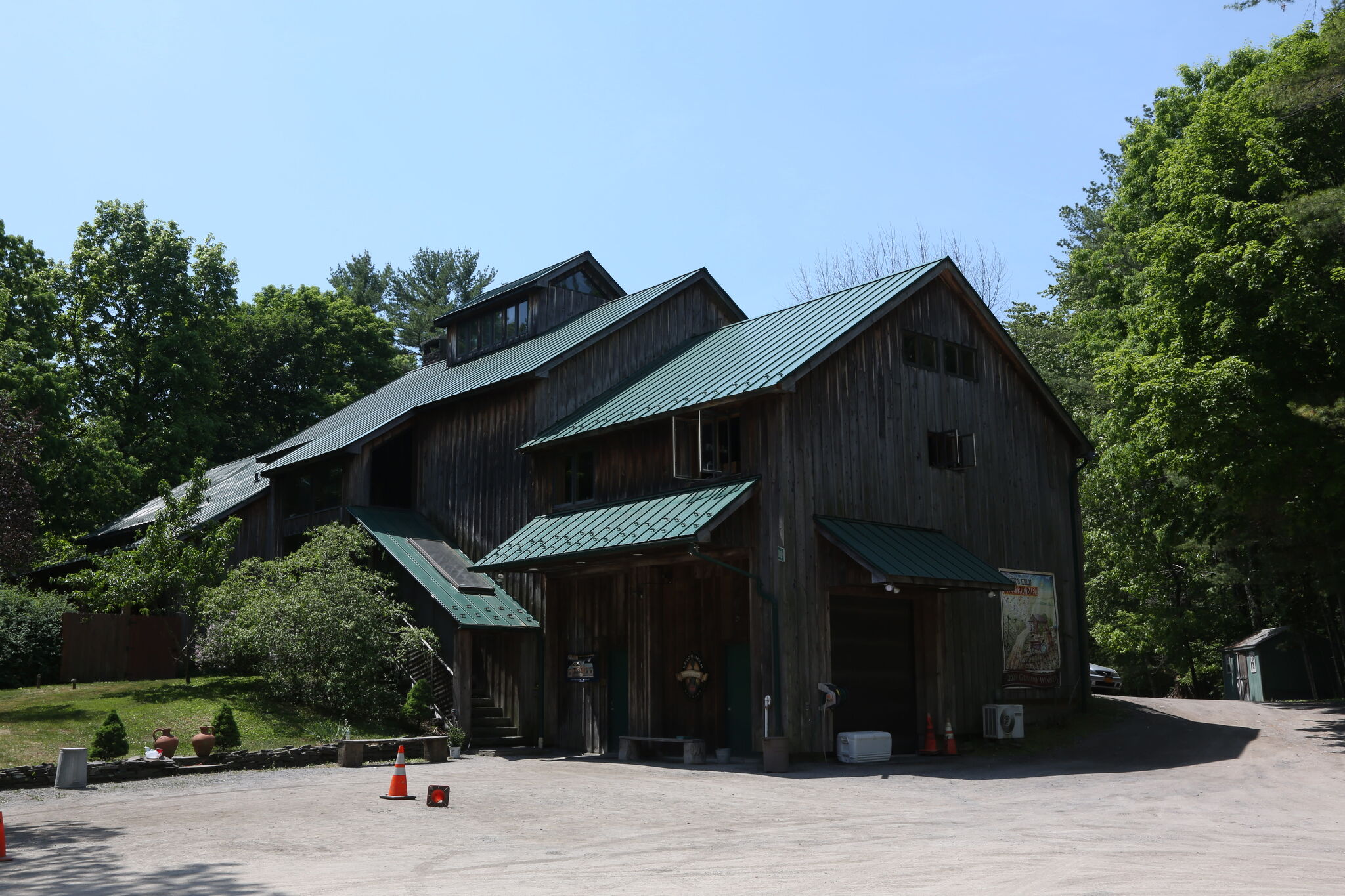 Levon Helm Studios sues Amy Helm over alleged self-dealing, ‘Midnight Ramble’ use