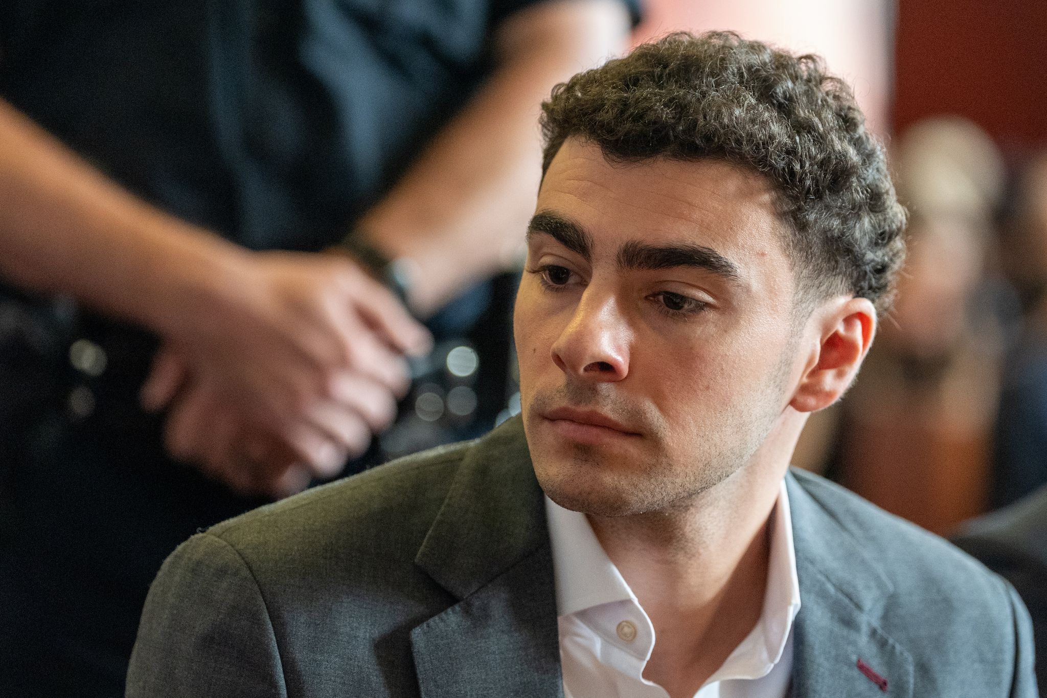 chron.com - MICHAEL R. SISAK, LARRY NEUMEISTER and ALANNA DURKIN RICHER - Luigi Mangione expected to plead guilty in federal case in UnitedHealthcare killing, AP source says