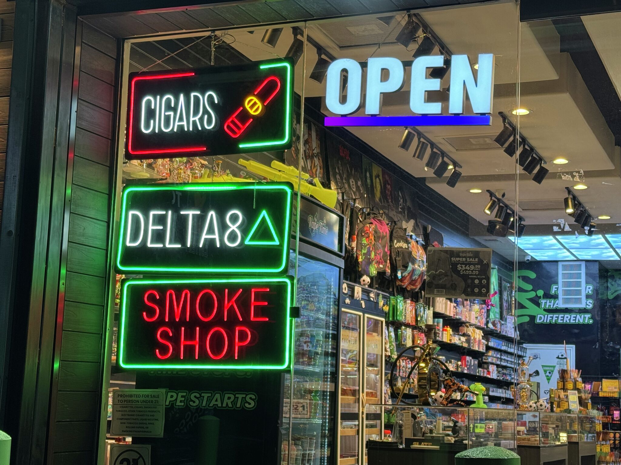 chron.com - Gwen Howerton - Everything has to go back': How THC shops are dealing with Texas' new ban