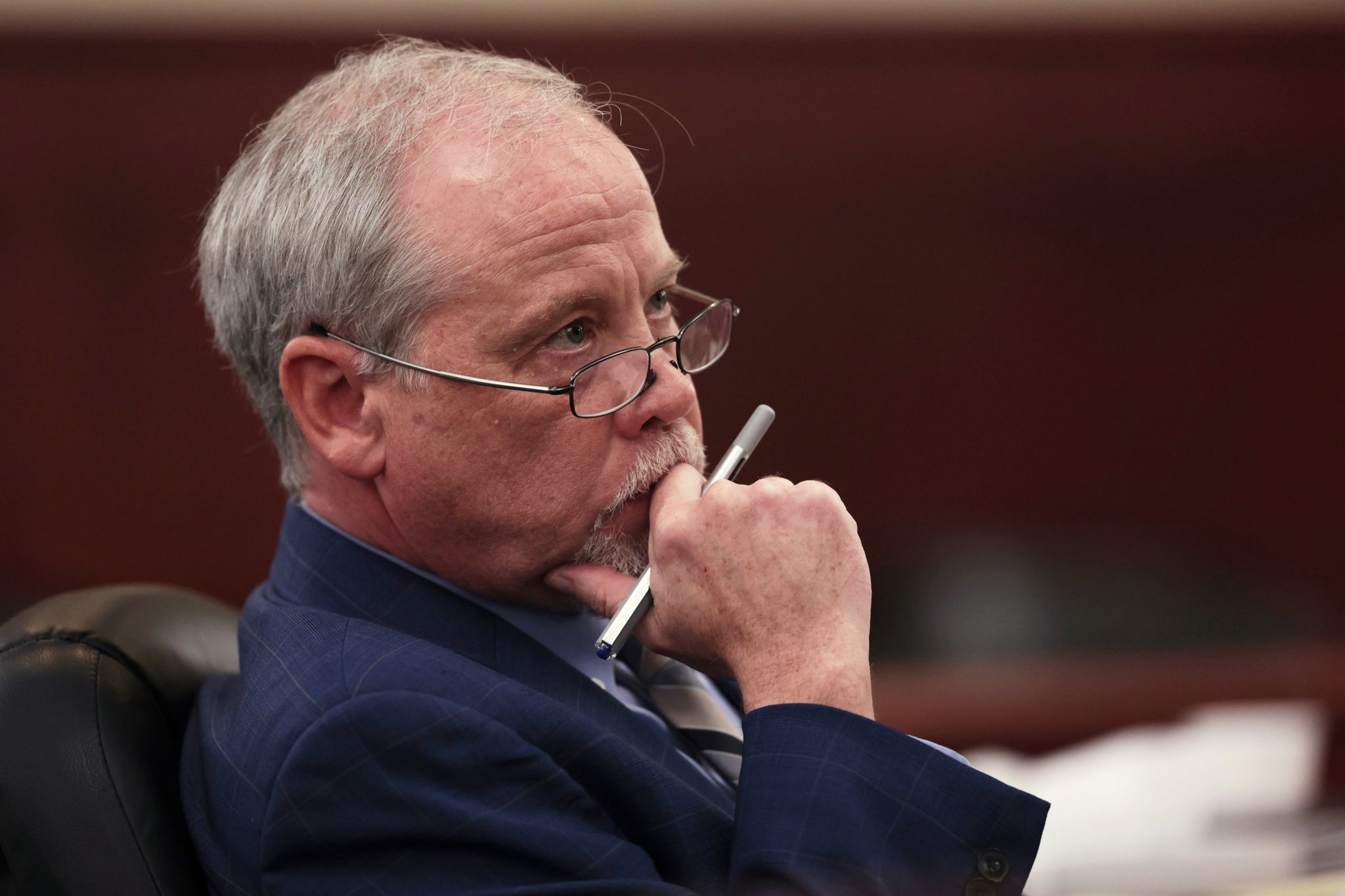 Judge moves Alex Murdaugh retrial from small county, but motion to toss out case will wait By JEFFREY COLLINS , Associated Press Aug 14, 2026