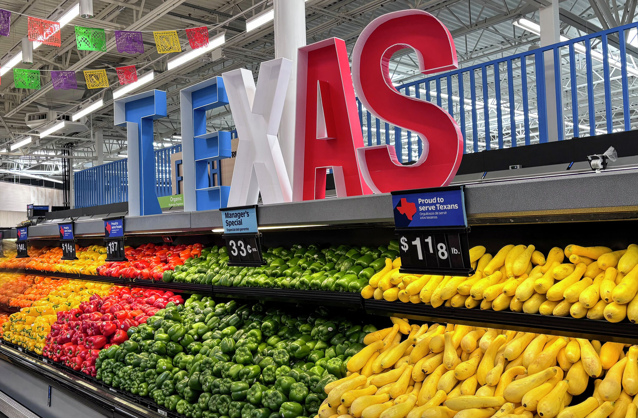 Texas H-E-B stores remove over 50 recalled items from shelves - Chron