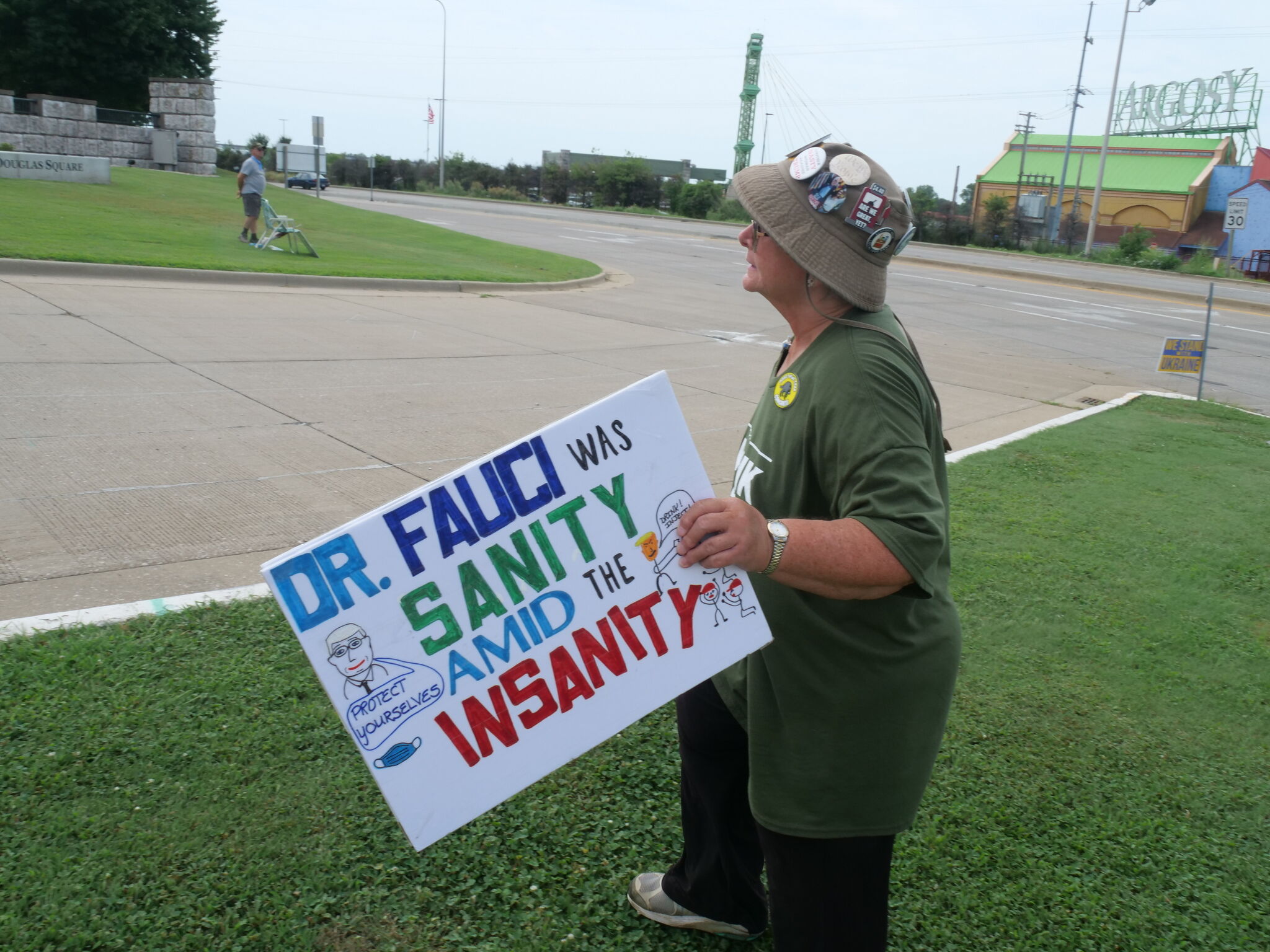 Alton protesters back Dr. Fauci after Madison County chair Chris Slusser's hanging comment Fauci signs emerge at Alton protest after county chair's ‘public hanging' Facebook post By David Blanchette , Contributing Writer Aug 16, 2026