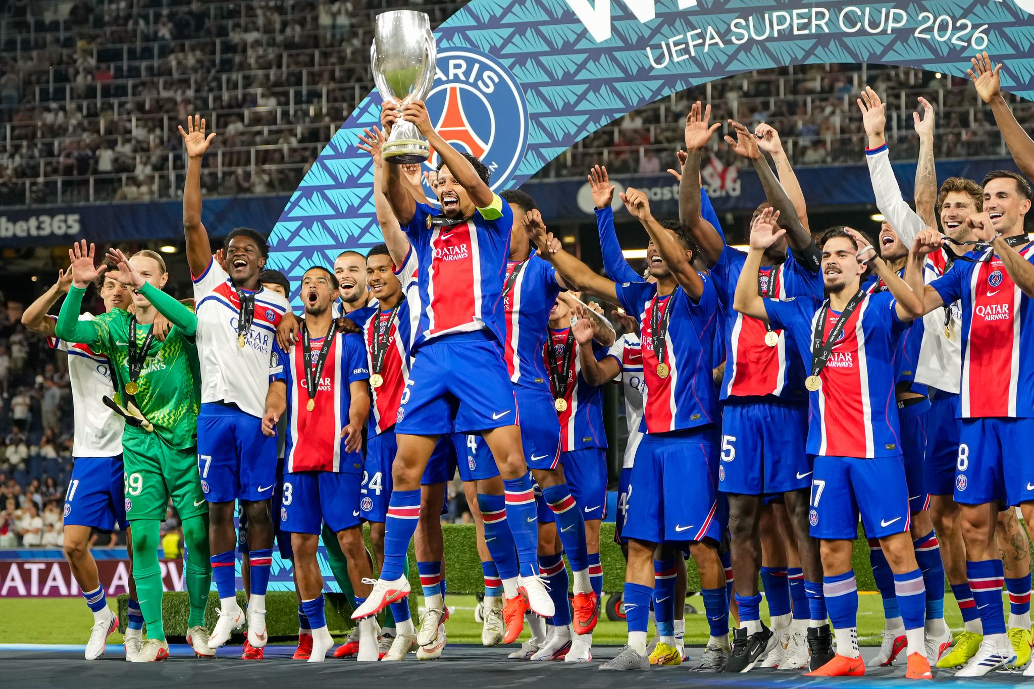 PSG gasta sin medida y otra vez es favorito para ganar el título en la Ligue 1 By Por JEROME PUGMIRE Aug 17, 2026