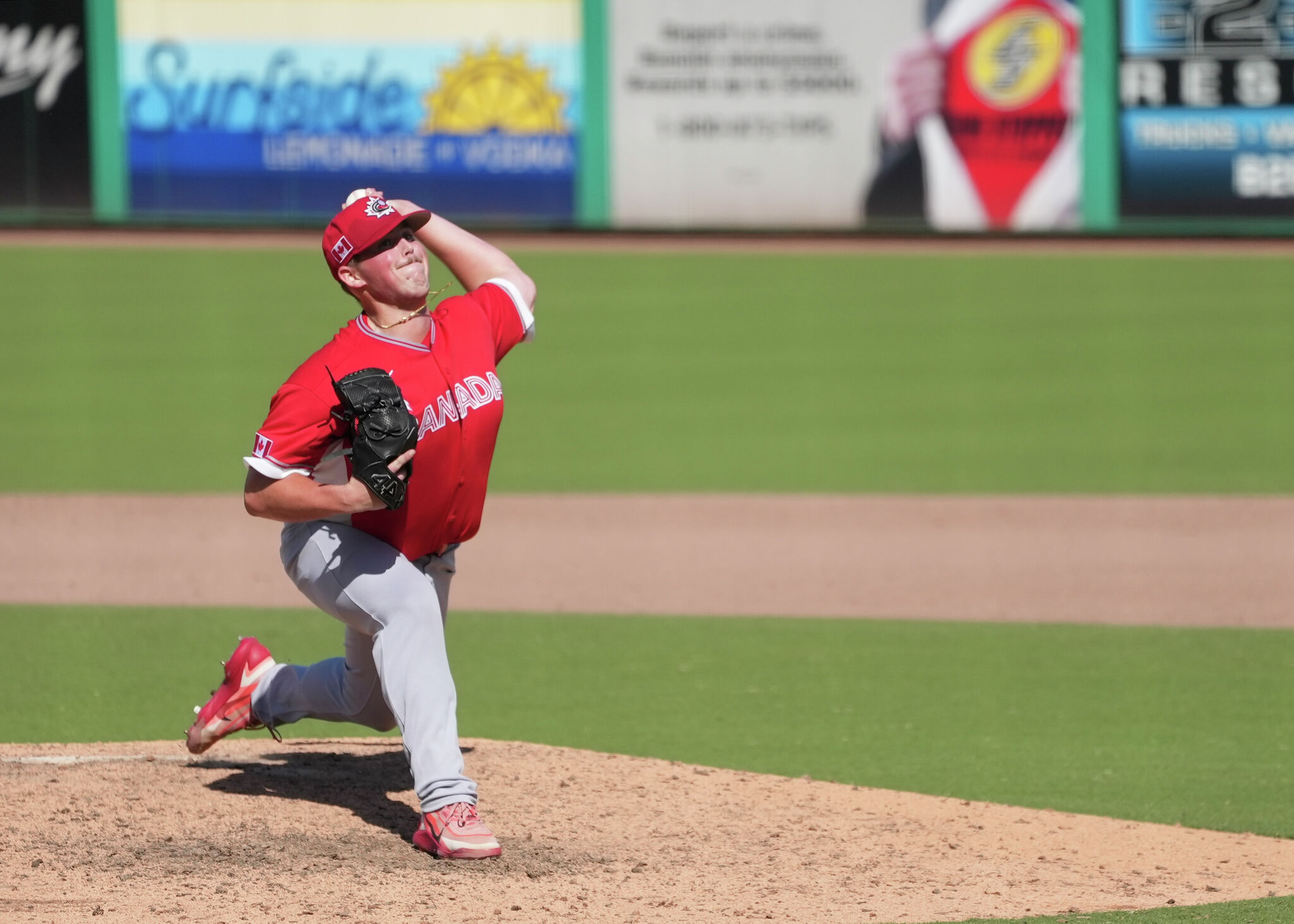 https://s.hdnux.com/photos/01/67/06/33/31221459/3/rawImage.jpg