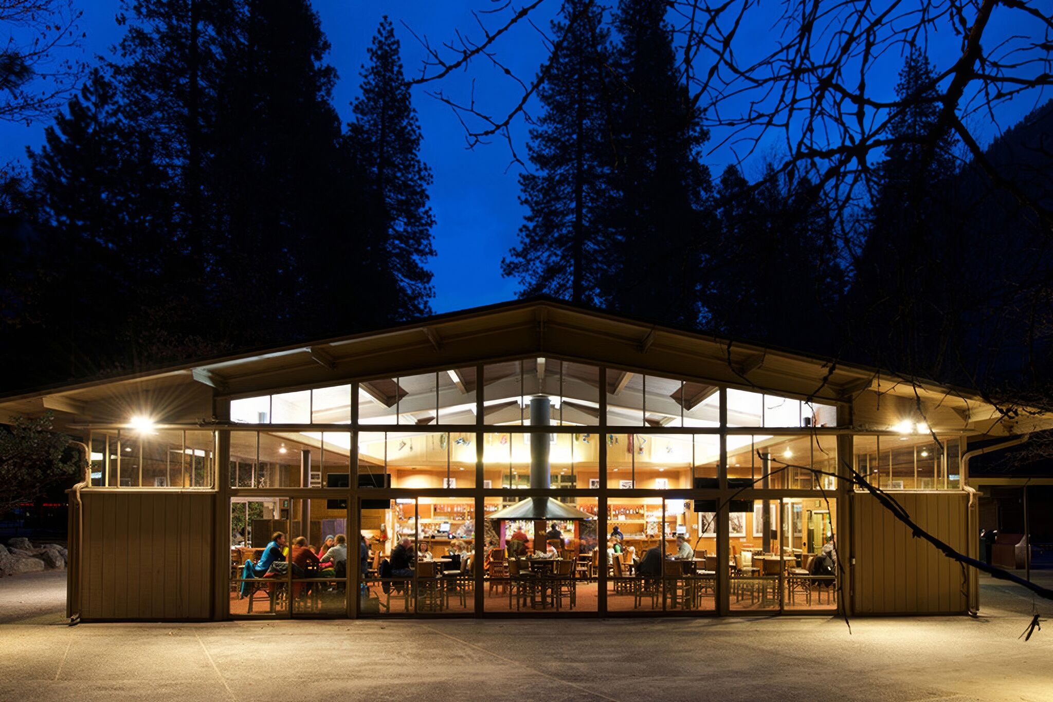 https://s.hdnux.com/photos/01/67/06/47/31222224/3/rawImage.jpg