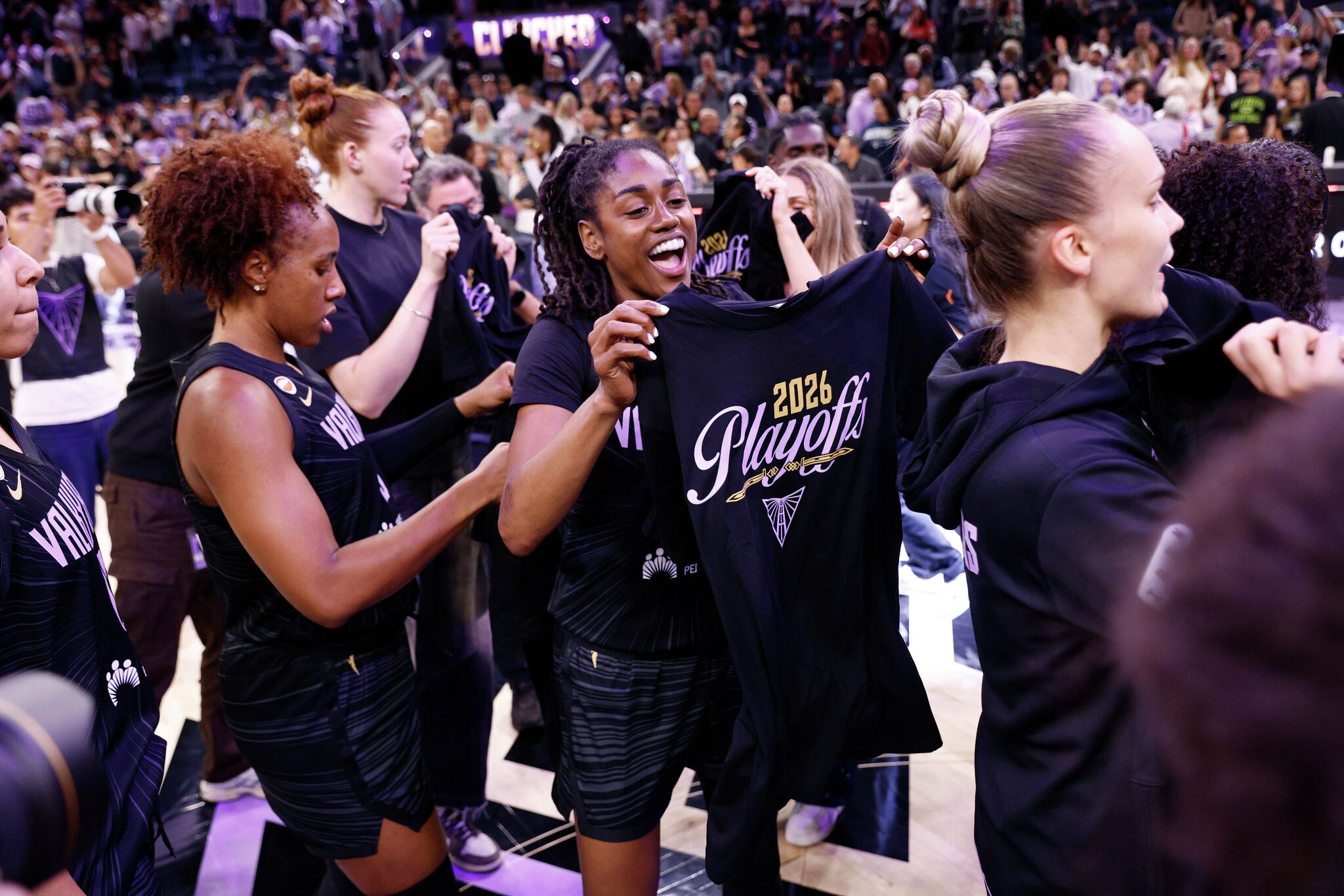 Golden State Valkyries beat Dallas to clinch WNBA playoff berth