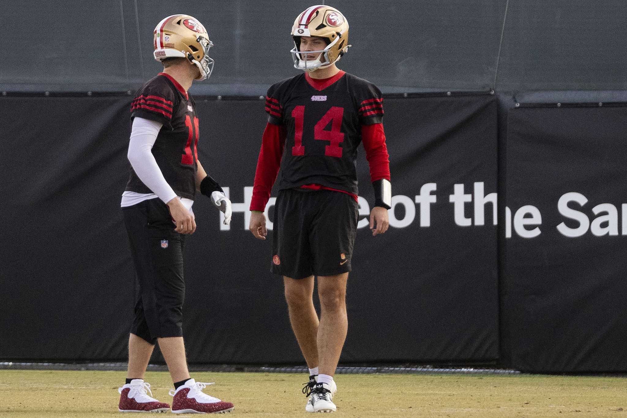 कर्टिस राउर्क के शानदार प्रदर्शन ने सैन फ्रांसिस्को 49ers में हलचल मचाई; क्या मैक जोन्स की होगी ट्रेड?