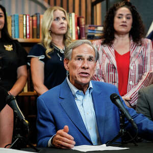 Greg Abbott calls for school district audits to root out 'administrative bloat'
