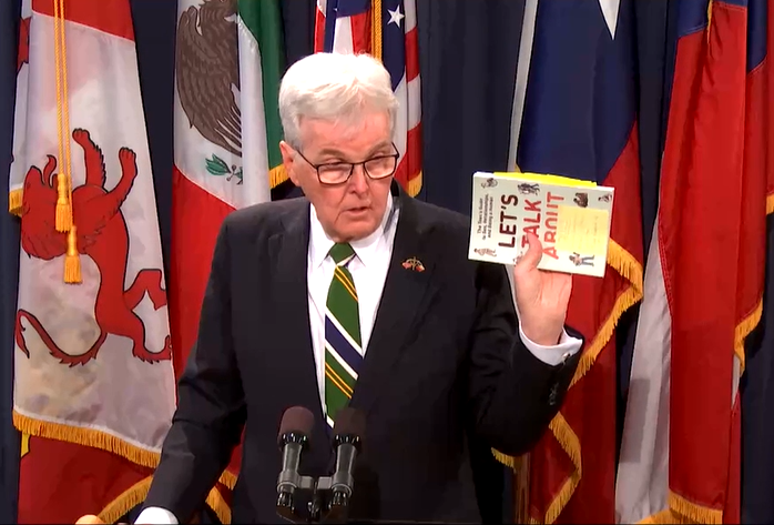 Dan Patrick wants 'dirty, filthy and vulgar' books out of Texas schools