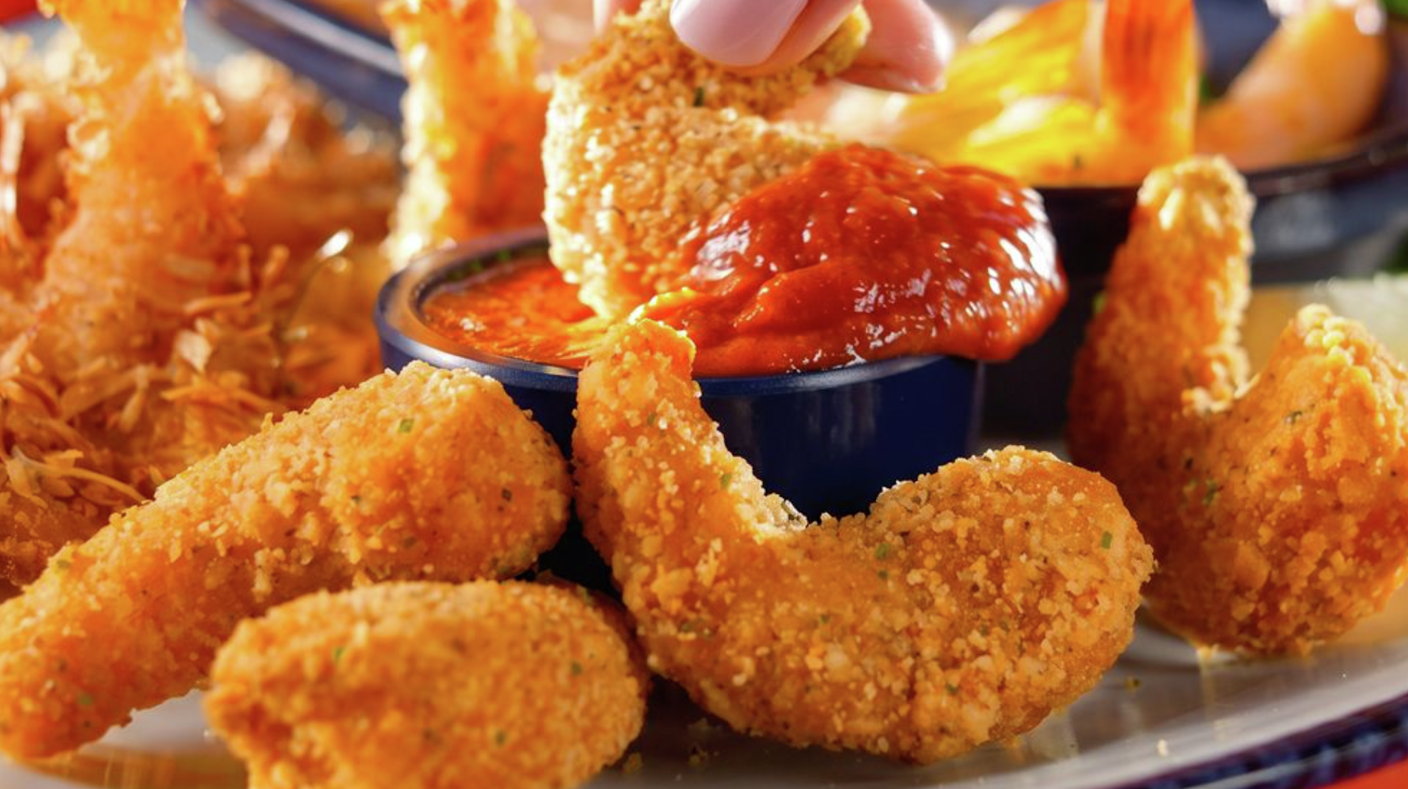 Oh, yes! Red Lobster brings back its Endless Shrimp Since Aug. 17, the promotion lets diners mix and match five shrimp dishes, including a new garlic bread-crusted option Food Reporter Aug 20, 2026