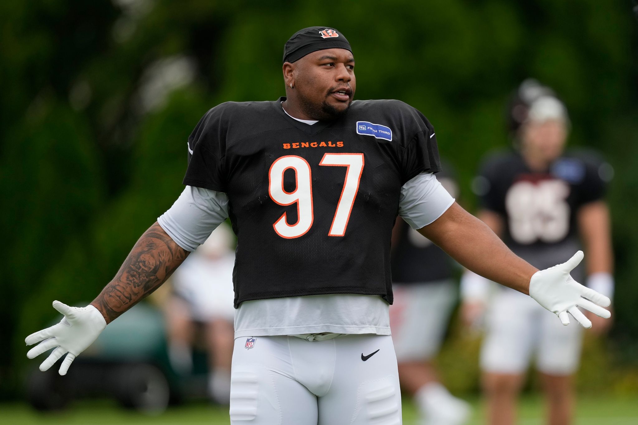 First-year Bengals Dexter Lawrence and Bryan Cook selected as team captains on defense By CHARLIE GOLDSMITH , Associated Press Sep 10, 2026