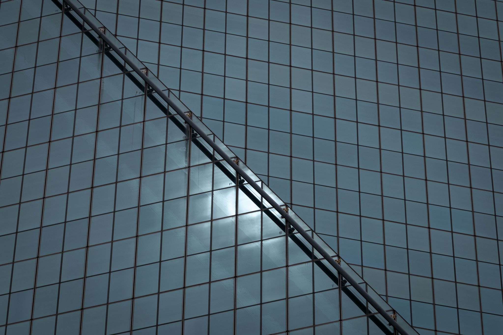https://s.hdnux.com/photos/01/67/11/16/31232943/3/rawImage.jpg