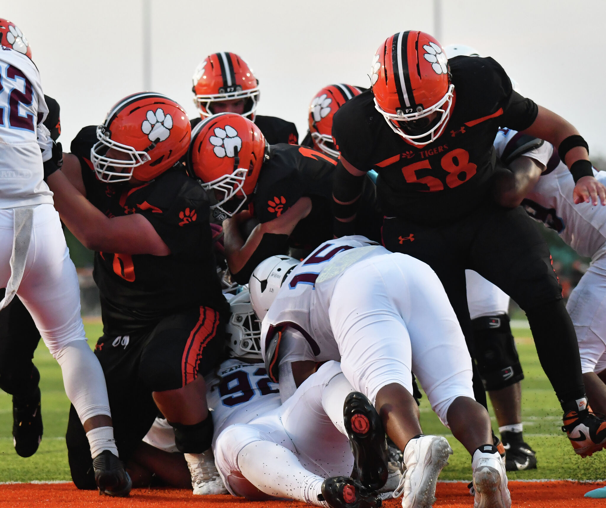 Edwardsville IL football falls to Kankakee in season opener