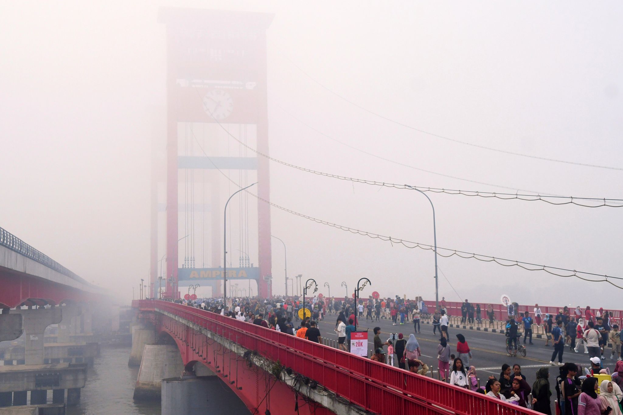 Indonesian police arrest 72 people suspected of starting forest fires