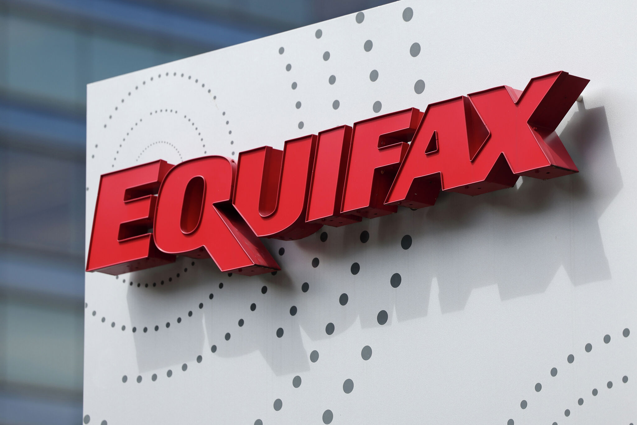 Equifax agrees to $100 million settlement over alleged misreported credit scores