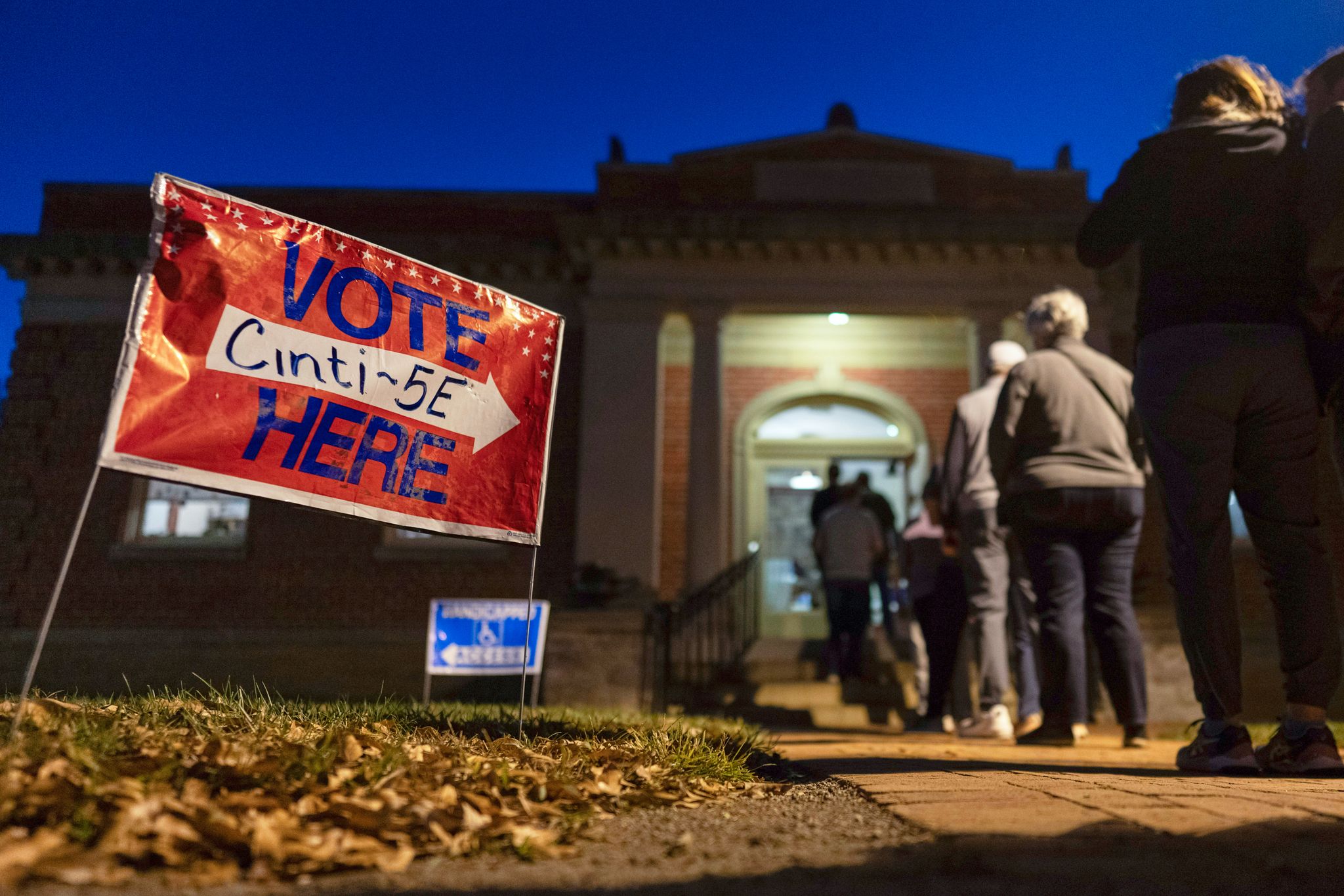 Juez bloquea requisito de prueba de ciudadanía para inscribirse en el padrón electoral de Ohio