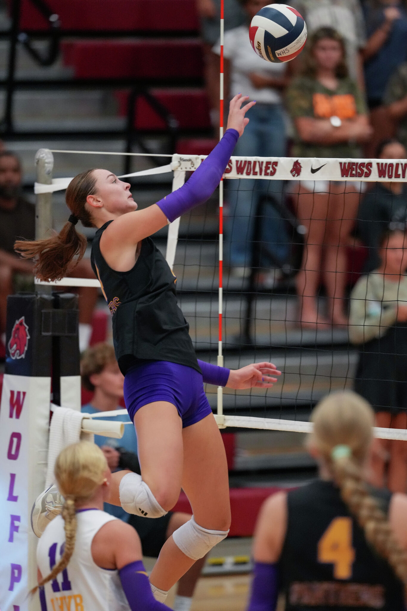Texas high school volleyball: District play begins for Austin-area teams