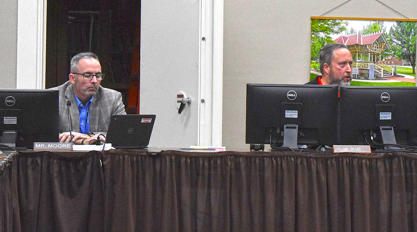 Jacksonville school officials discuss shifting Murrayville-Woodson boundary north