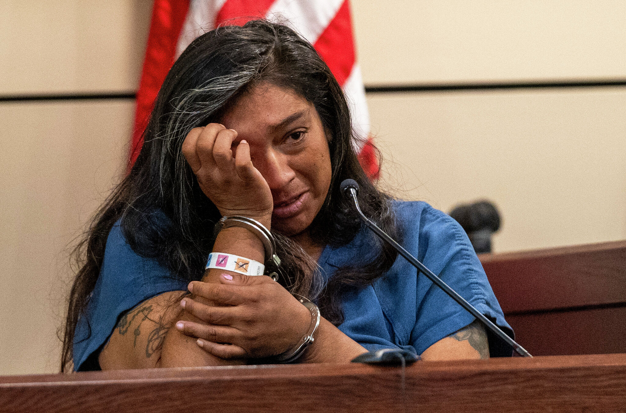 Crystal Delarosa says she and ex-boyfriend Daniel Gonzalez were at Donnell Sterling's home when she heard a shot and Sterling fell to the floor.