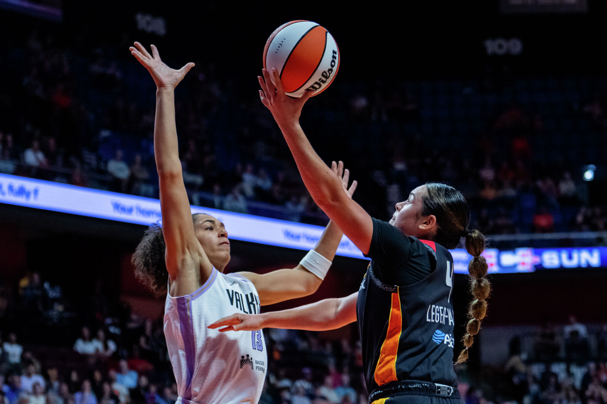 Despite Leger-Walker's career-high 17, Sun fall to Golden State in final home game before Cup break