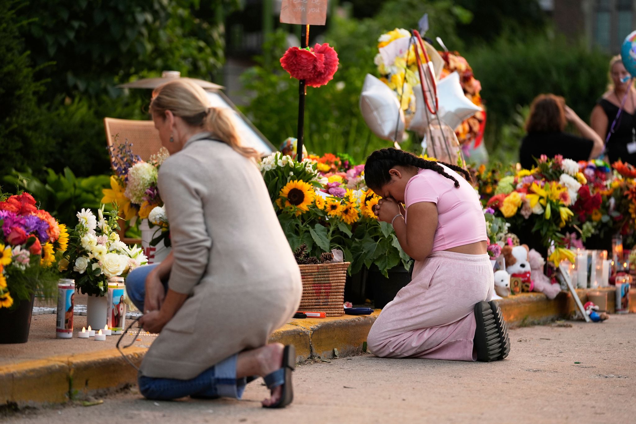 A year after Minneapolis Catholic school shooting, documents detail swift response, little on motive By CLAUDIA LAUER, MARK VANCLEAVE and SCOTT BAUER , Associated Press Aug 27, 2026