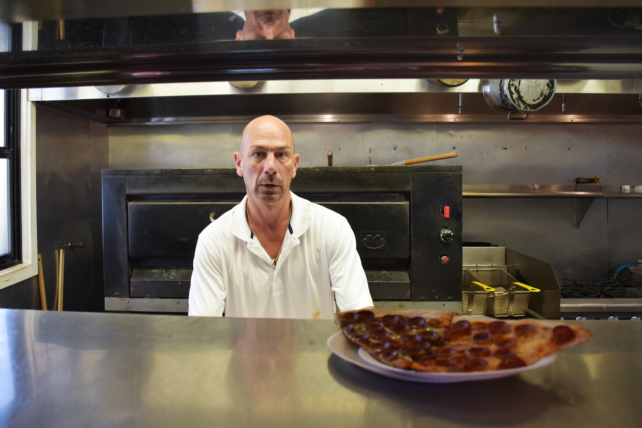 In Santa Barbara, the newest food sensation is a $5 slice of NY-style pizza