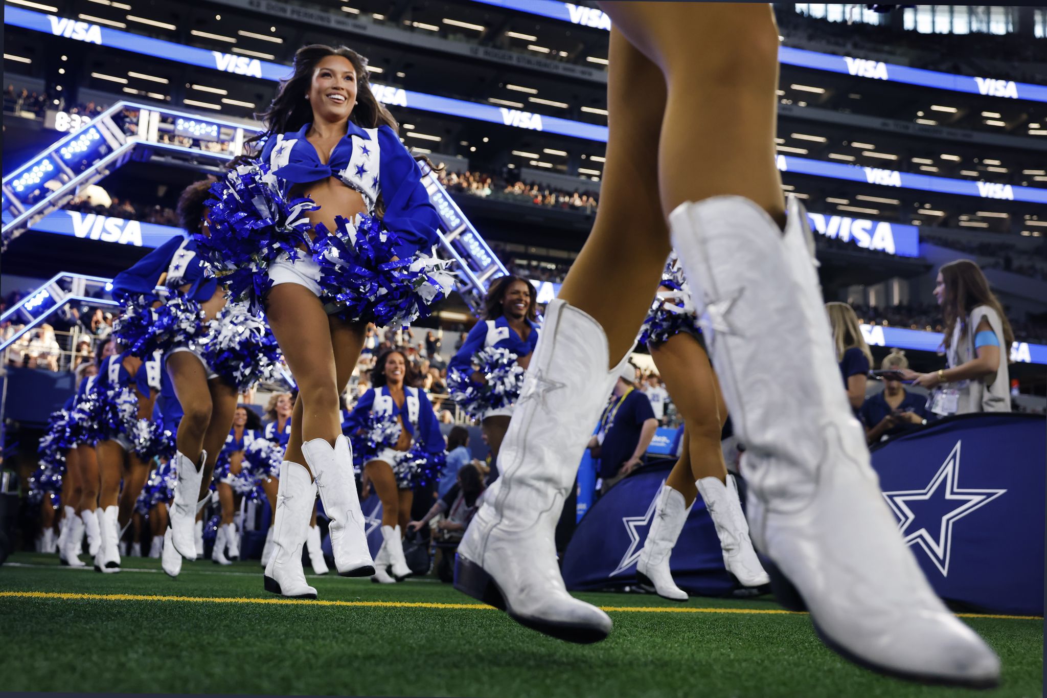 Dallas Cowboys Cheerleaders Brand Sues My Chemical Romance, Live Nation