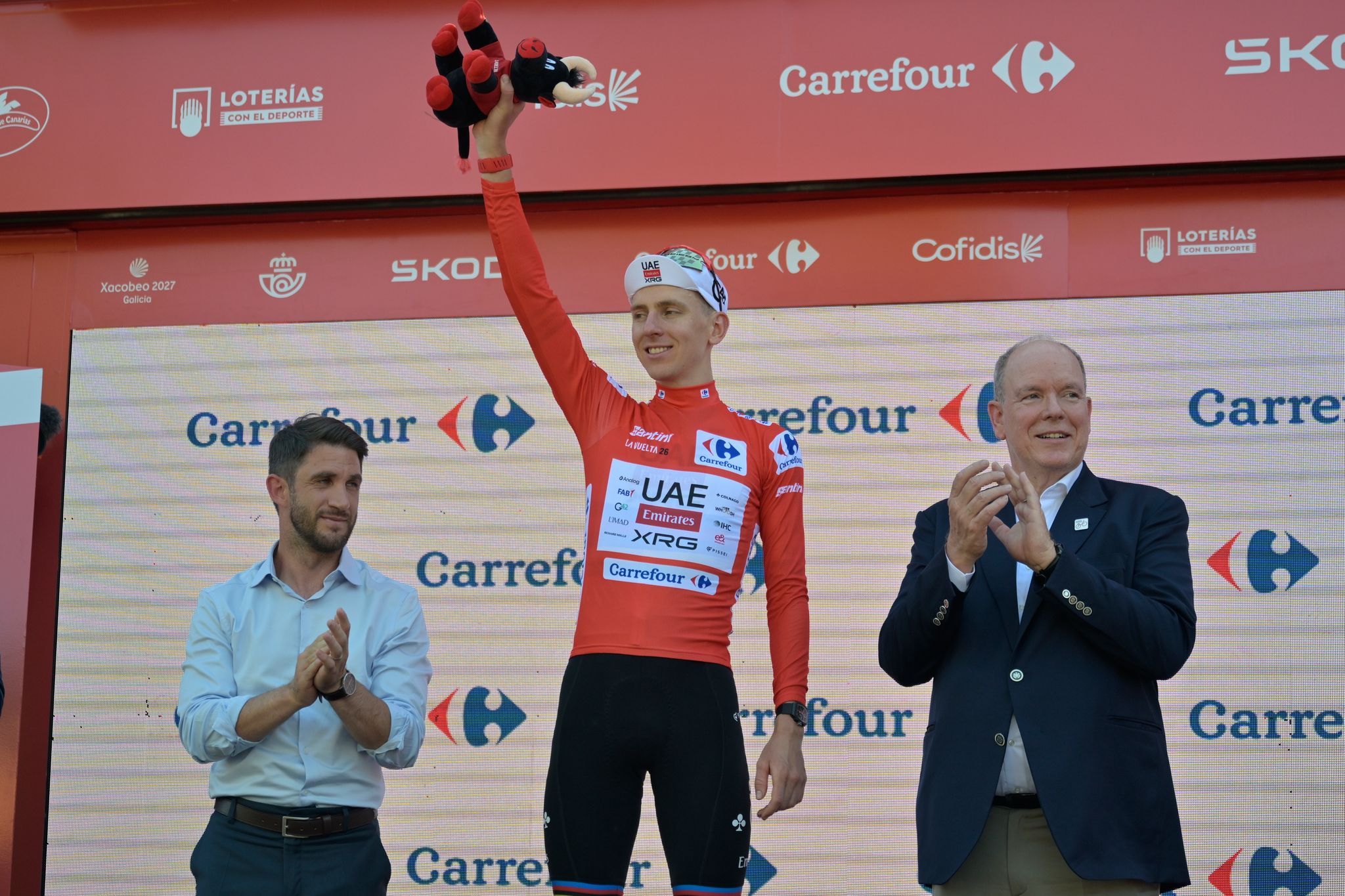 Race leader Tadej Pogacar pulls out of Spanish Vuelta after crashing during Stage 8