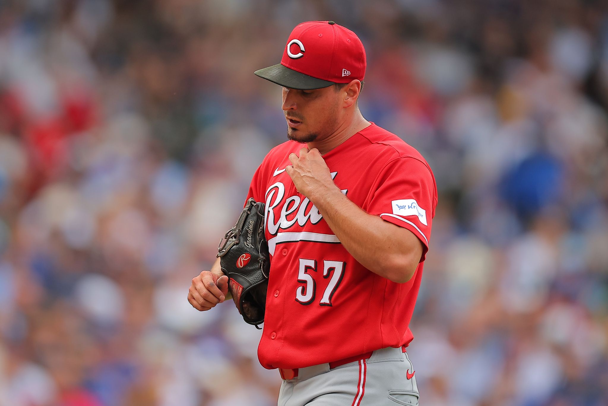 Pete Crow-Armstrong homers 3 times as the Chicago Cubs pound the Cincinnati Reds 17-5 By JAY COHEN , AP Baseball Writer Aug 29, 2026