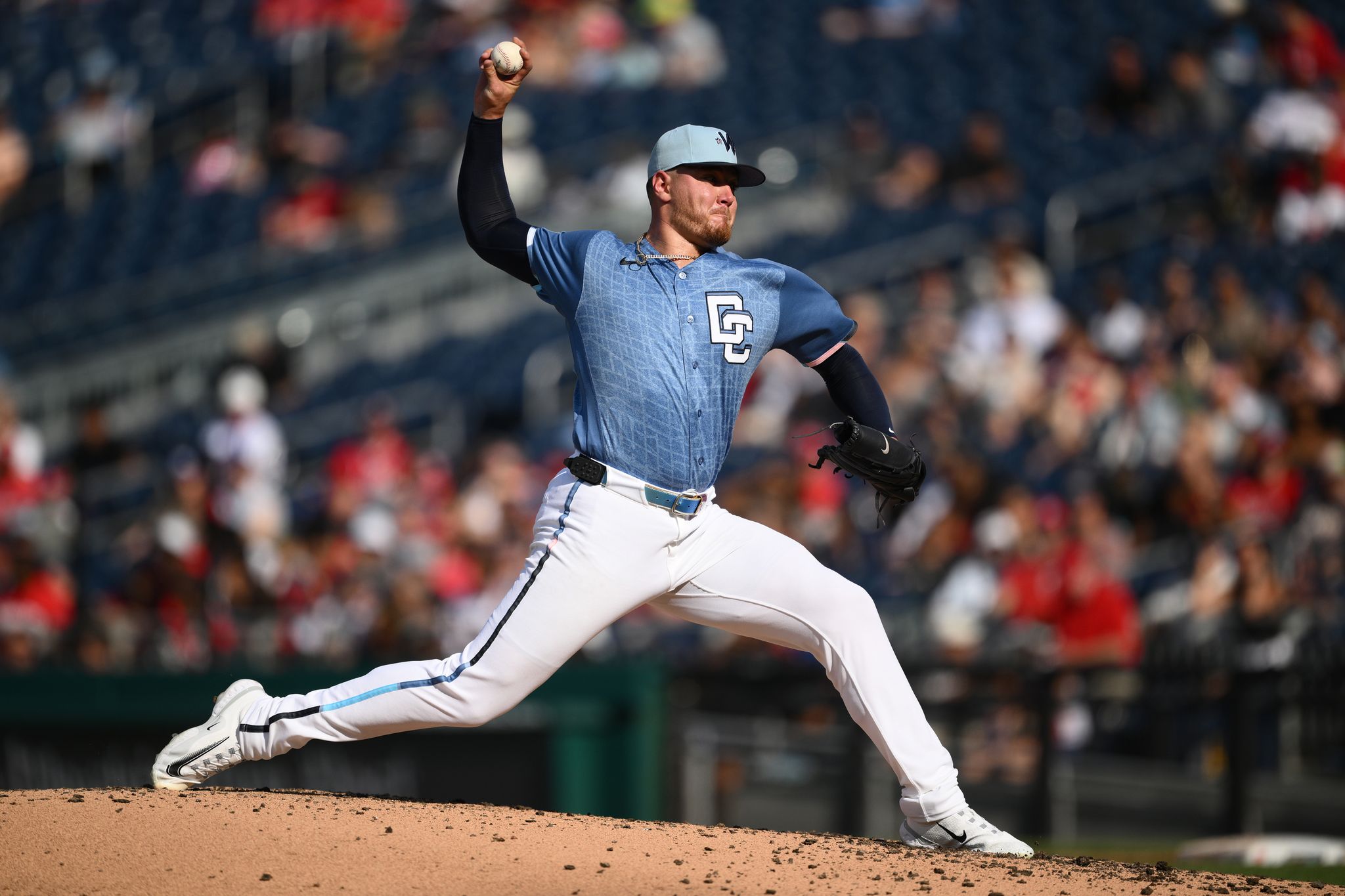 Dylan Crews hits an RBI single in 10th sends Nationals past Marlins, 5-4 By PATRICK STEVENS , Associated Press