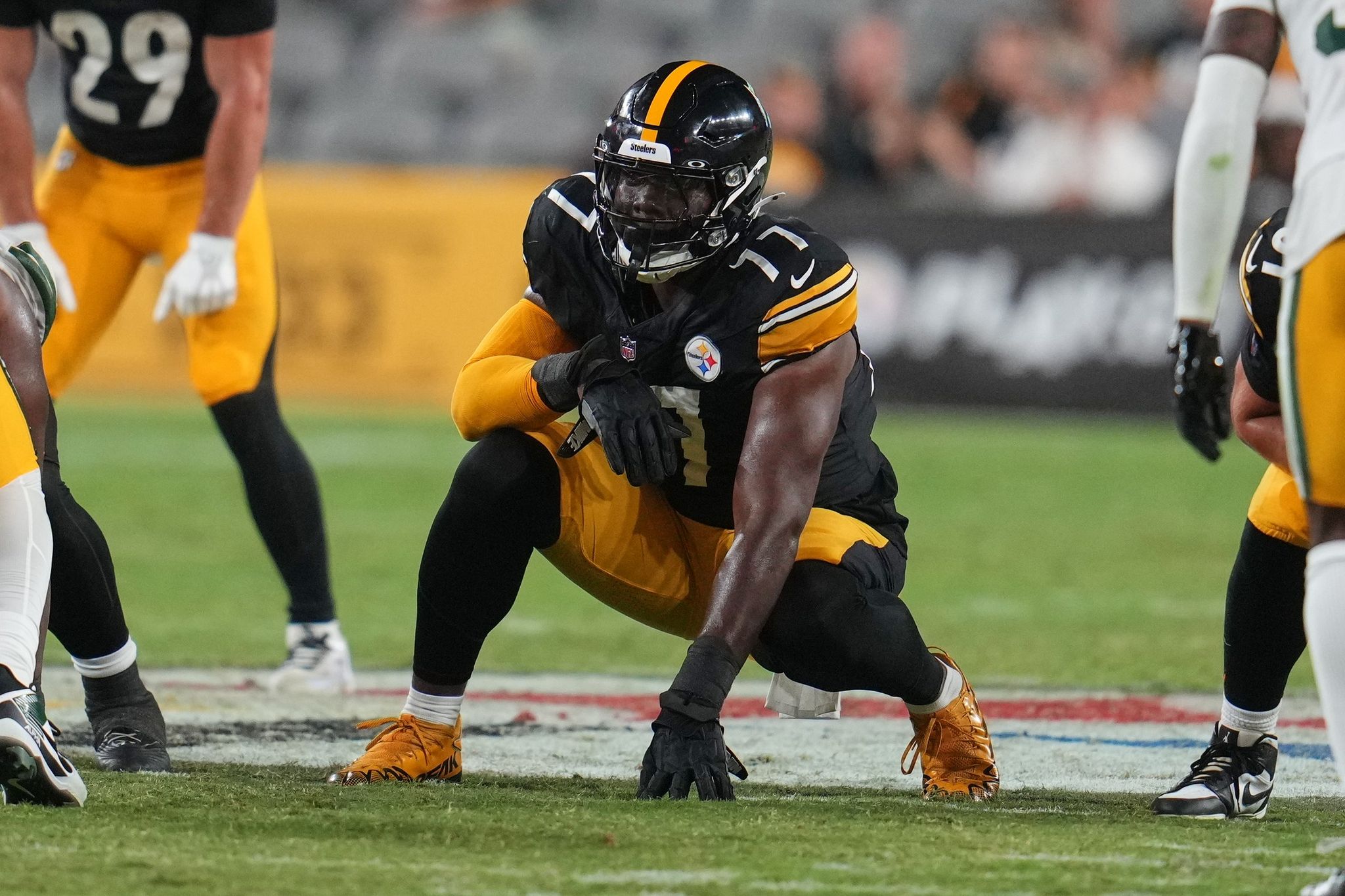 Photo: sfgate.com Cowboys Trade for Broderick Jones to Compete With Terence Steele at RT