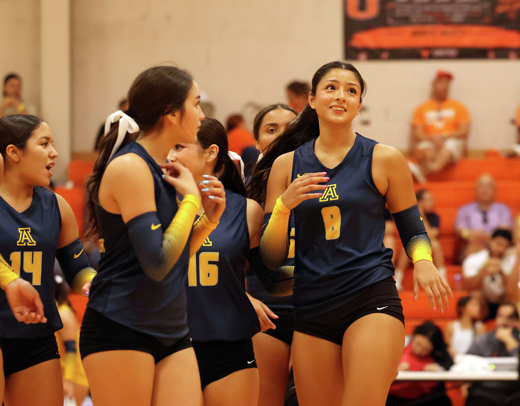 UISD volleyball teams begin District 30-6A play