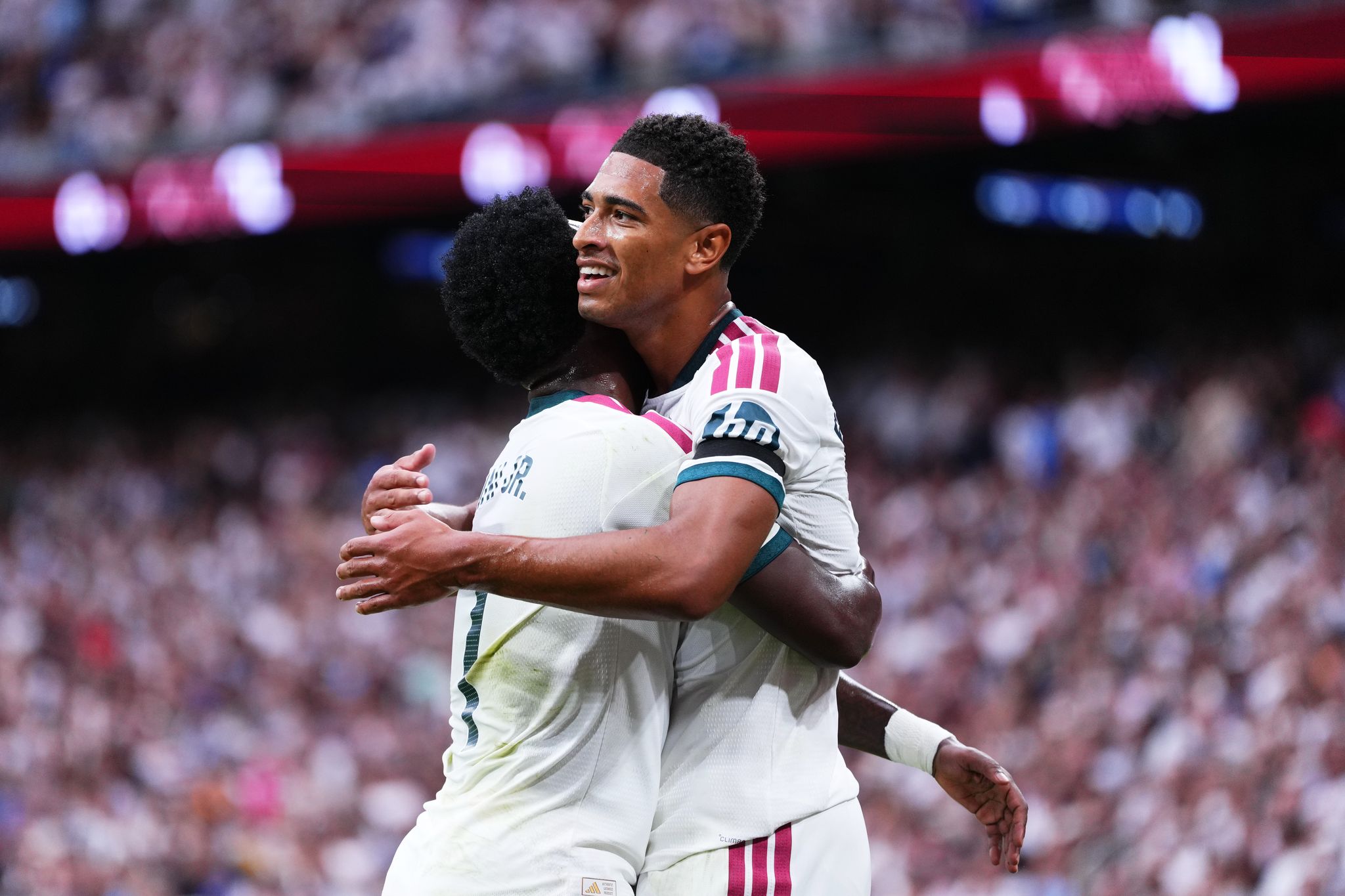 Bellingham leads Madrid to another win, Chelsea scores 4 against Brighton By CIARÁN FAHEY , AP Sports Writer Aug 30, 2026