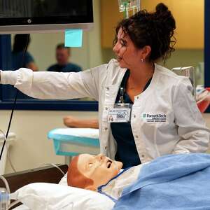 As Pell grants expand, students see openings to afford short-term job training